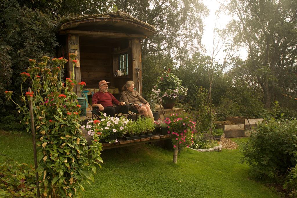 Brigitte'S Bavarian Bed Und Breakfast Millers Landing Exterior foto